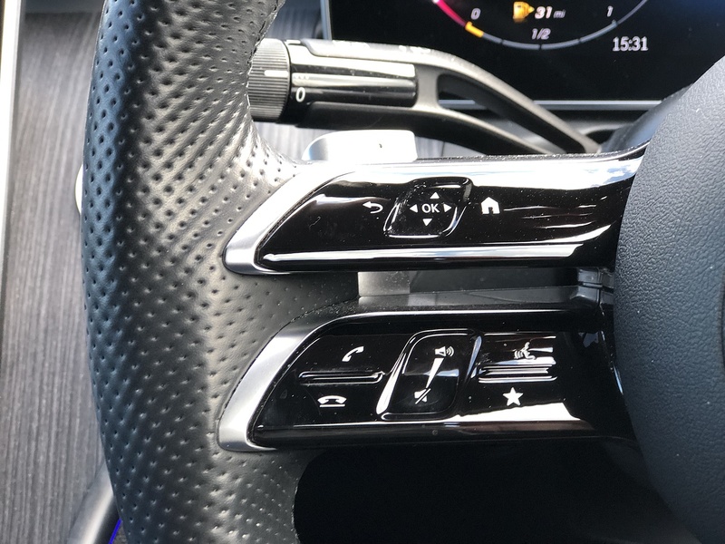 Mercedes-Benz C Class C300e AMG Line - U2027