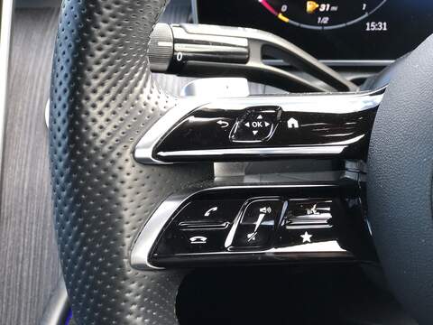 Mercedes-Benz C Class C300e AMG Line - U2027