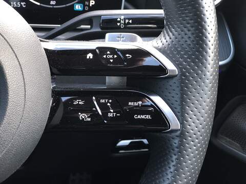 Mercedes-Benz C Class C300e AMG Line - U2027