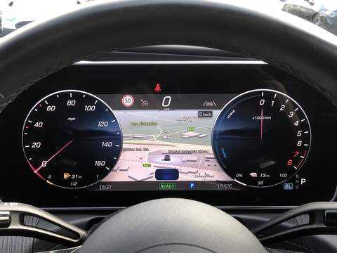 Mercedes-Benz C Class C300e AMG Line - U2027