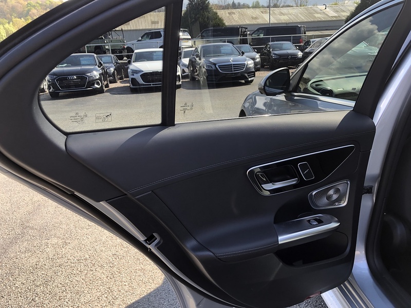 Mercedes-Benz C Class C300e AMG Line - U2027