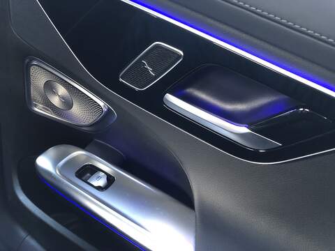 Mercedes-Benz C Class C300e AMG Line - U2027