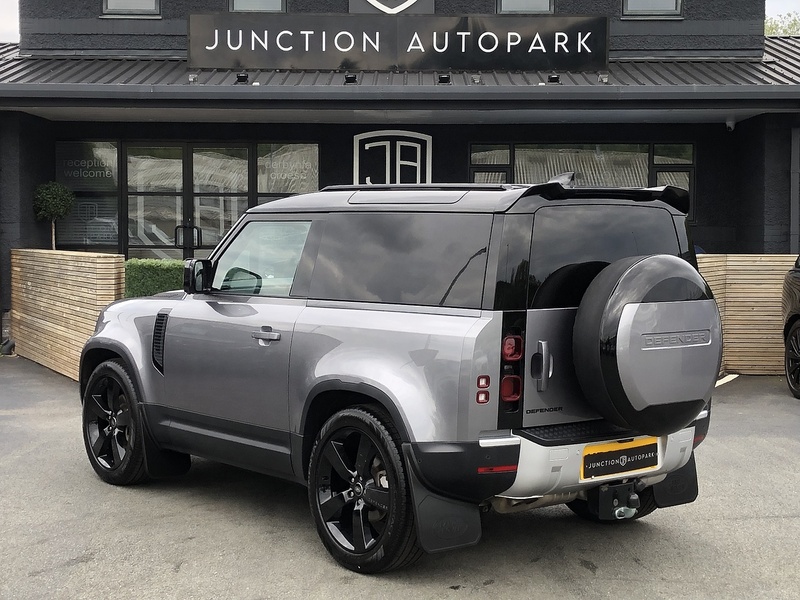 Land Rover Defender 90 D250 MHEV SE - U2038