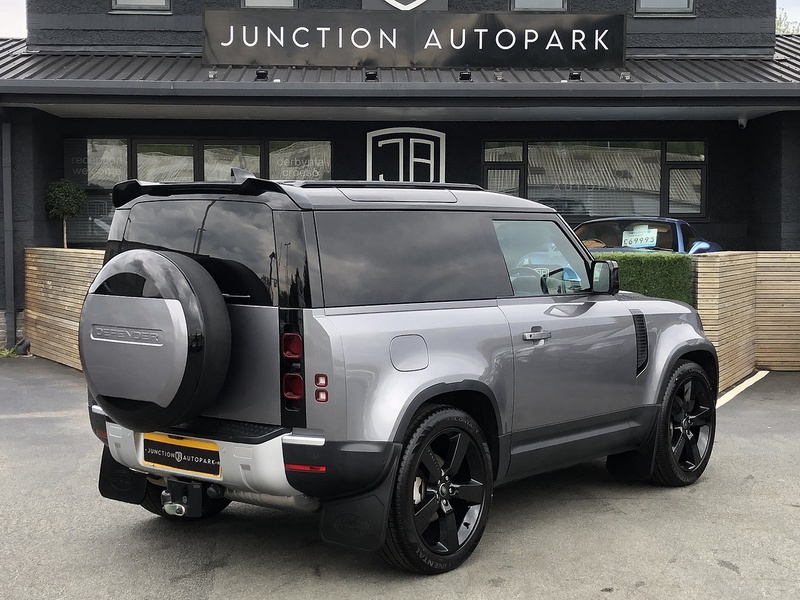Land Rover Defender 90 D250 MHEV SE - U2038