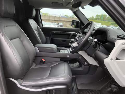Land Rover Defender 90 D250 MHEV SE - U2038