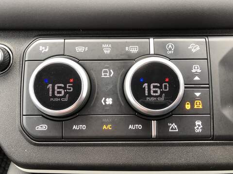 Land Rover Defender 90 D250 MHEV SE - U2038