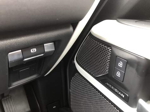 Land Rover Defender 90 D250 MHEV SE - U2038