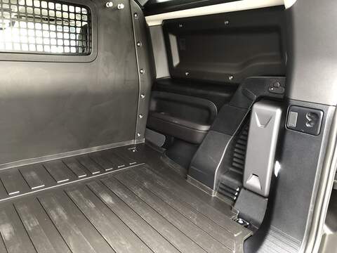 Land Rover Defender 90 D250 MHEV SE - U2038