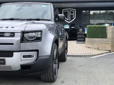 Land Rover Defender 90 D250 MHEV SE - U2038