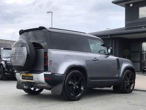 Land Rover Defender 90 D250 MHEV SE - U2038