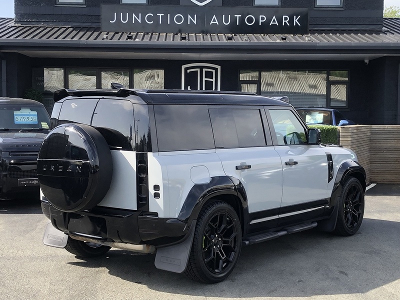 Land Rover Defender 110 D300 MHEV HSE - U2051