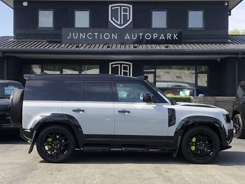 Land Rover Defender 110 D300 MHEV HSE - U2051