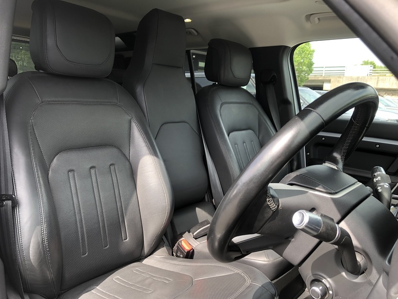 Land Rover Defender 110 D300 MHEV HSE - U2051
