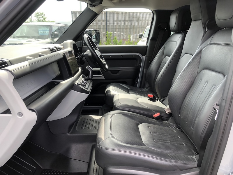 Land Rover Defender 110 D300 MHEV HSE - U2051