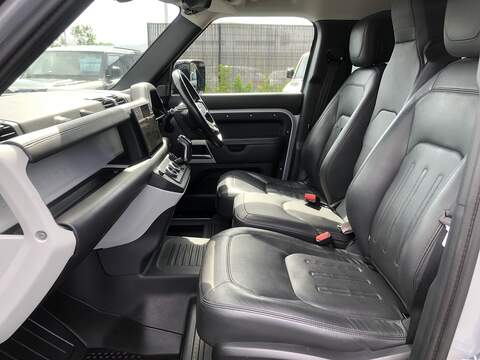 Land Rover Defender 110 D300 MHEV HSE - U2051