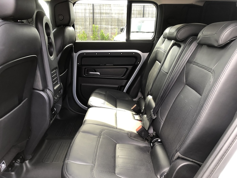 Land Rover Defender 110 D300 MHEV HSE - U2051