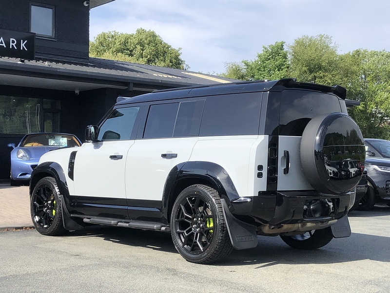 Land Rover Defender 110 D300 MHEV HSE - U2051