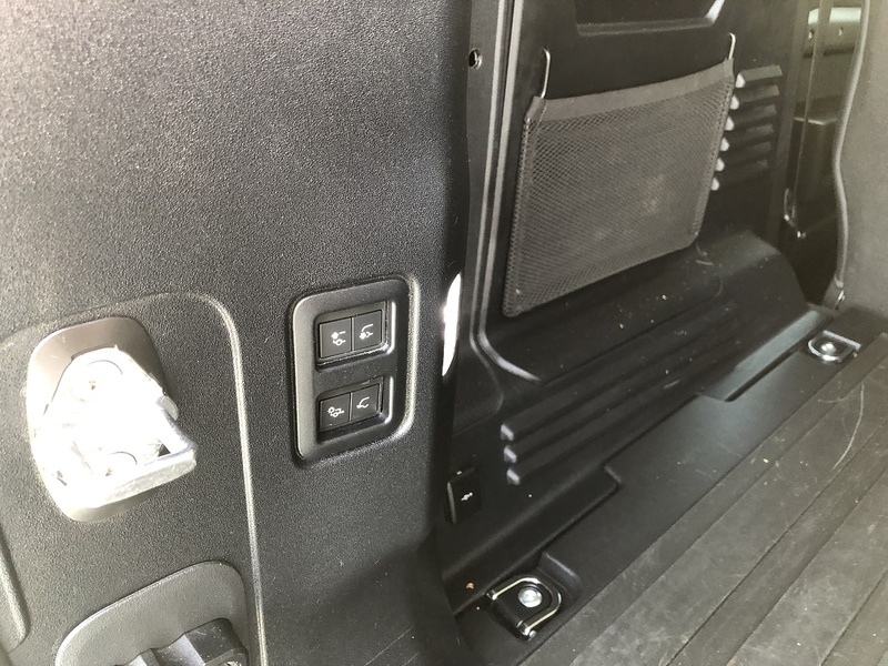 Land Rover Defender 110 D300 MHEV HSE - U2051