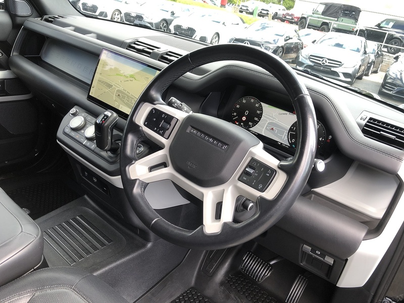 Land Rover Defender 110 D300 MHEV X-Dynamic HSE - U2052