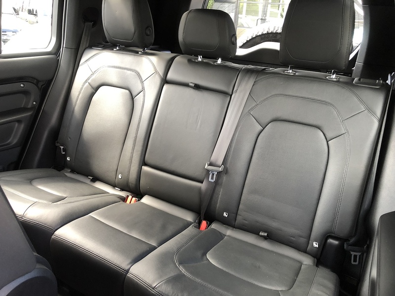 Land Rover Defender 110 D300 MHEV X-Dynamic HSE - U2052