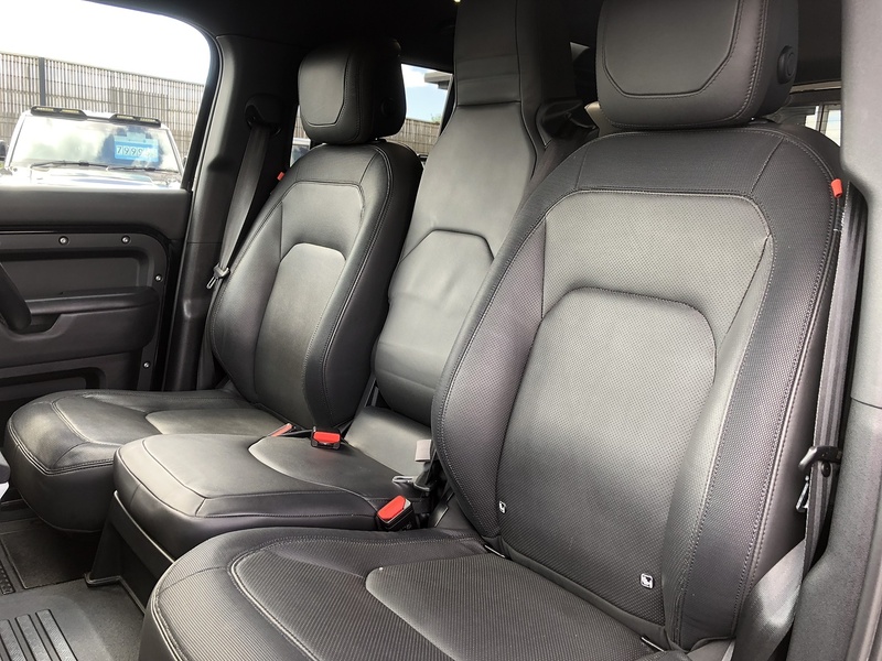 Land Rover Defender 110 D300 MHEV X-Dynamic HSE - U2052