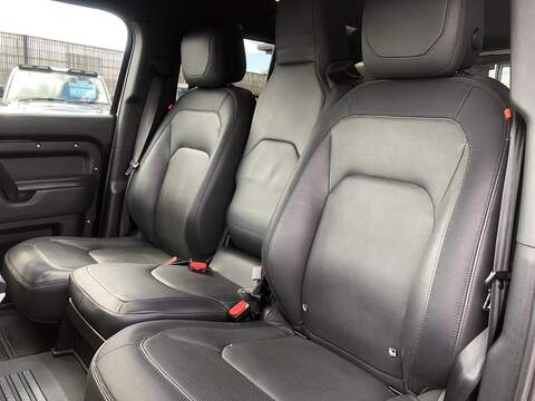 Land Rover Defender 110 D300 MHEV X-Dynamic HSE - U2052