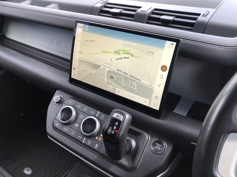 Land Rover Defender 110 D300 MHEV X-Dynamic HSE - U2052