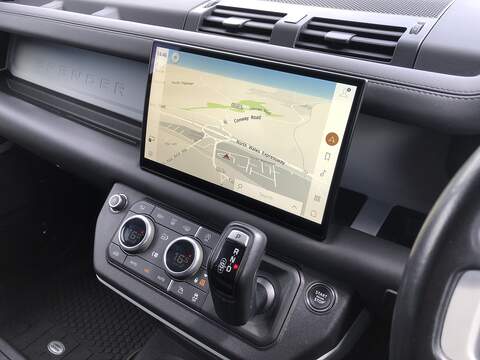 Land Rover Defender 110 D300 MHEV X-Dynamic HSE - U2052