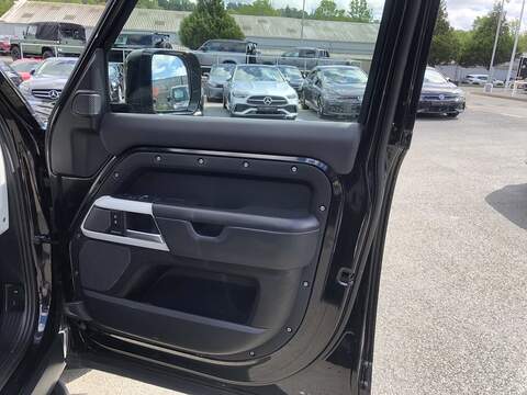 Land Rover Defender 110 D300 MHEV X-Dynamic HSE - U2052