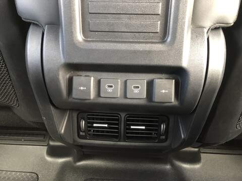 Land Rover Defender 110 D300 MHEV X-Dynamic HSE - U2052