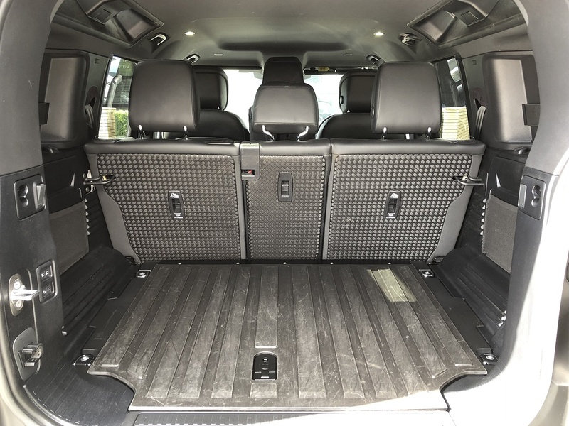 Land Rover Defender 110 D300 MHEV X-Dynamic HSE - U2052