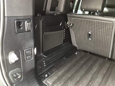 Land Rover Defender 110 D300 MHEV X-Dynamic HSE - U2052