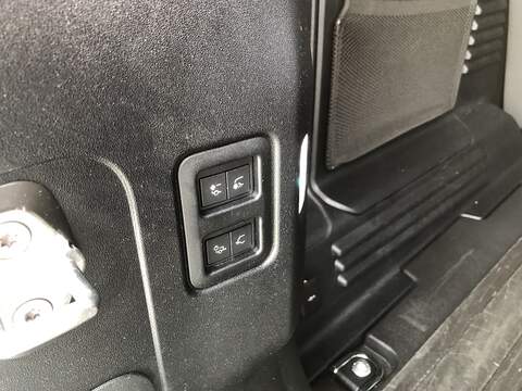 Land Rover Defender 110 D300 MHEV X-Dynamic HSE - U2052