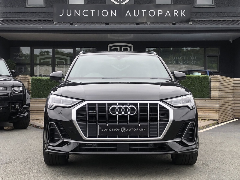 Audi Q3 TFSI S line - U2063
