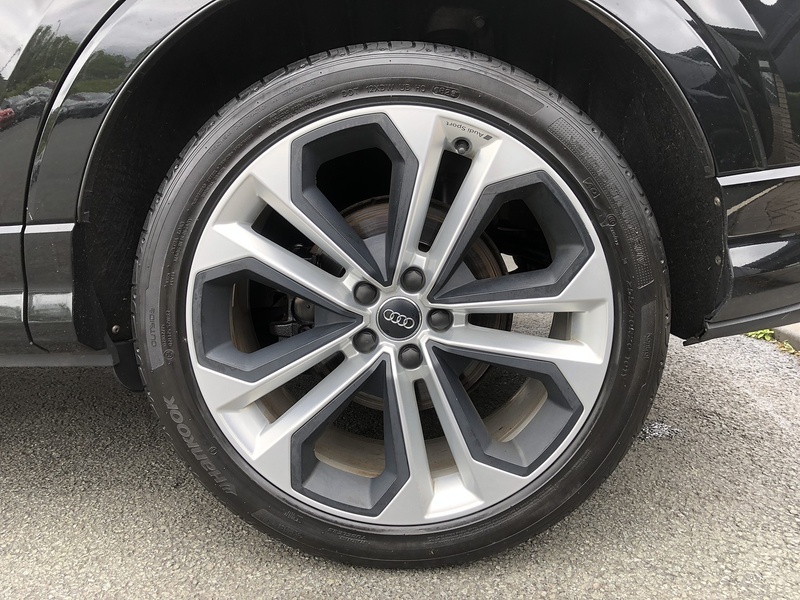 Audi Q3 TFSI S line - U2063