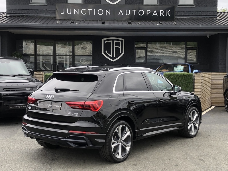 Audi Q3 TFSI S line - U2063