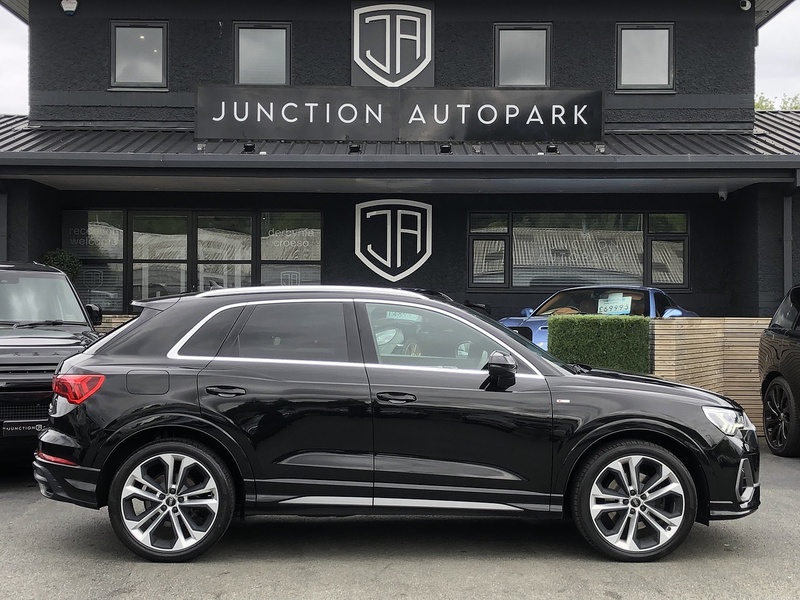 Audi Q3 TFSI S line - U2063