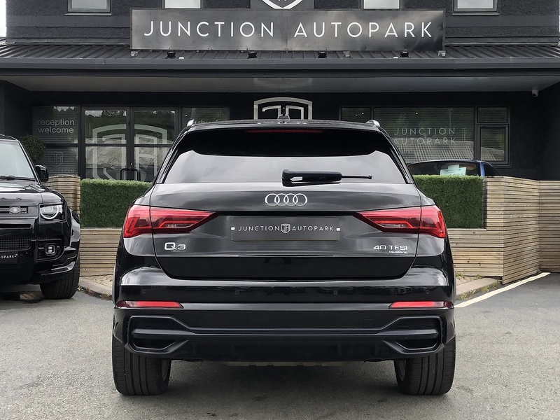 Audi Q3 TFSI S line - U2063