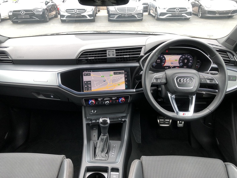 Audi Q3 TFSI S line - U2063