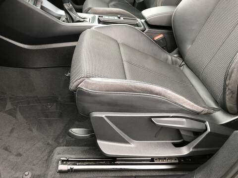 Audi Q3 TFSI S line - U2063