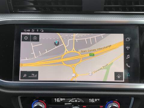 Audi Q3 TFSI S line - U2063