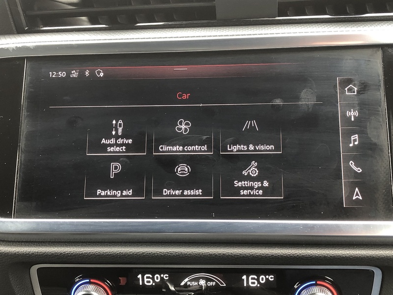 Audi Q3 TFSI S line - U2063