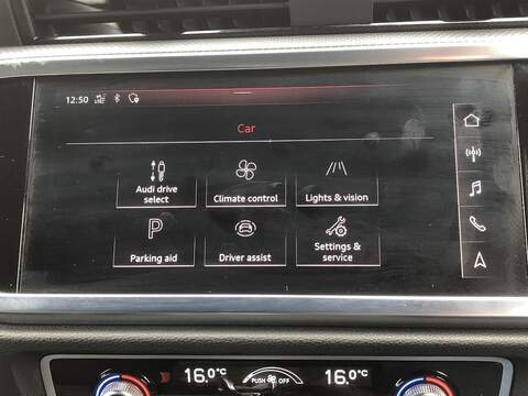 Audi Q3 TFSI S line - U2063