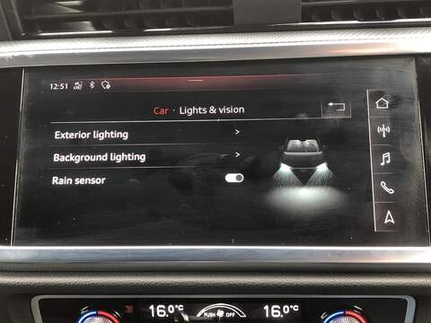Audi Q3 TFSI S line - U2063
