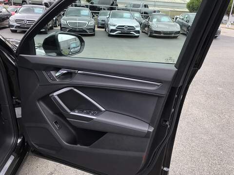 Audi Q3 TFSI S line - U2063