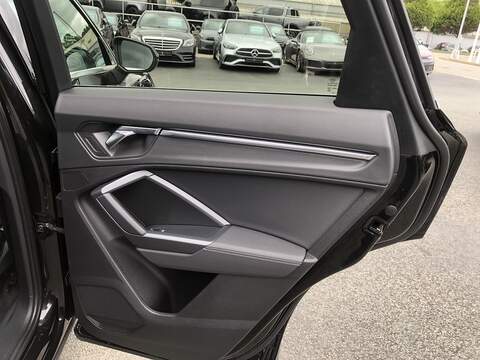 Audi Q3 TFSI S line - U2063