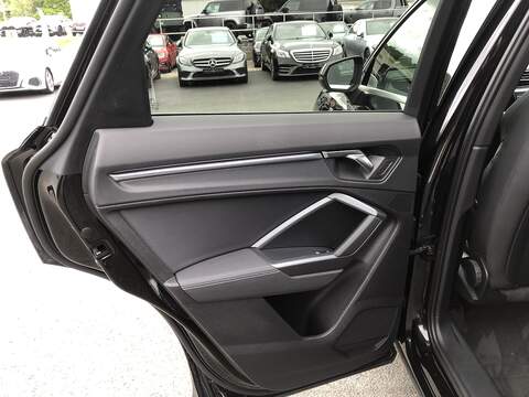 Audi Q3 TFSI S line - U2063