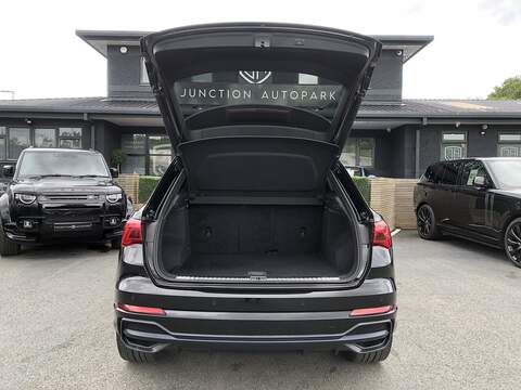 Audi Q3 TFSI S line - U2063