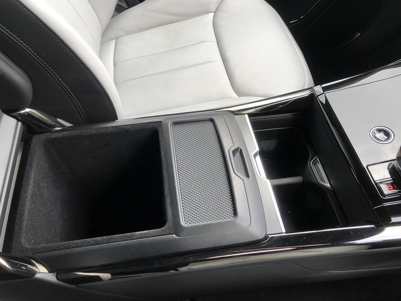 Land Rover Range Rover Sport D250 MHEV Edition - U2067
