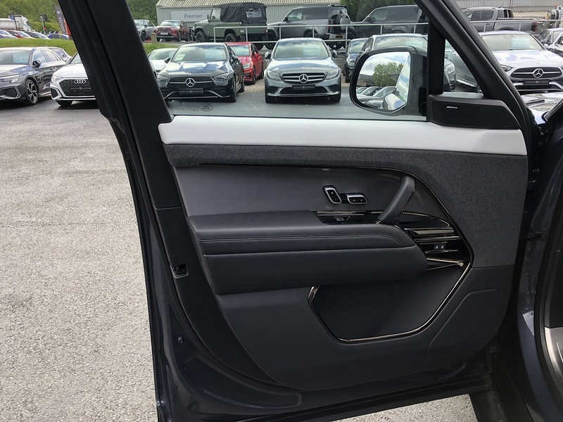 Land Rover Range Rover Sport D250 MHEV Edition - U2067